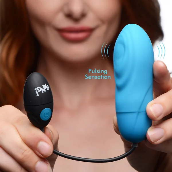 7X Pulsing Rechargeable Silicone Bullet