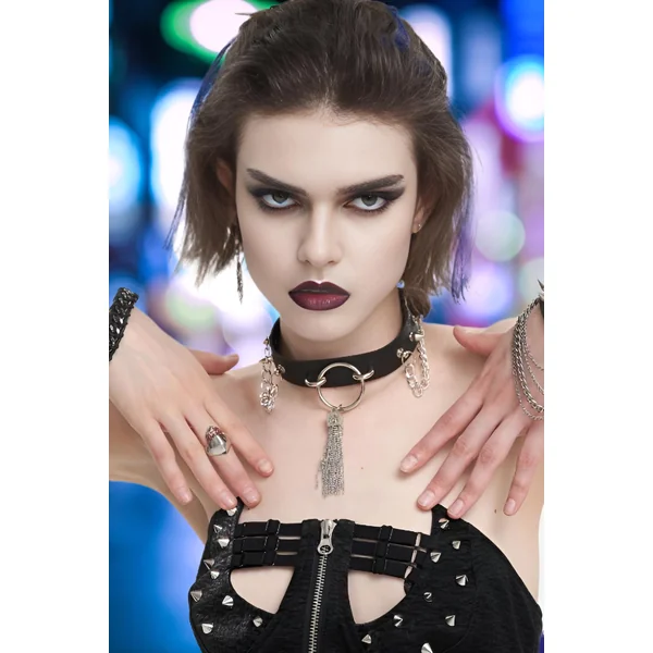 GOTHIC COLLAR WITH CHAIN AND SPIKES