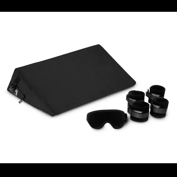 Liberator Black Label Wedge W/Cuffs Black