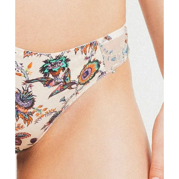 Louisa Bracq Bybliss Tanga