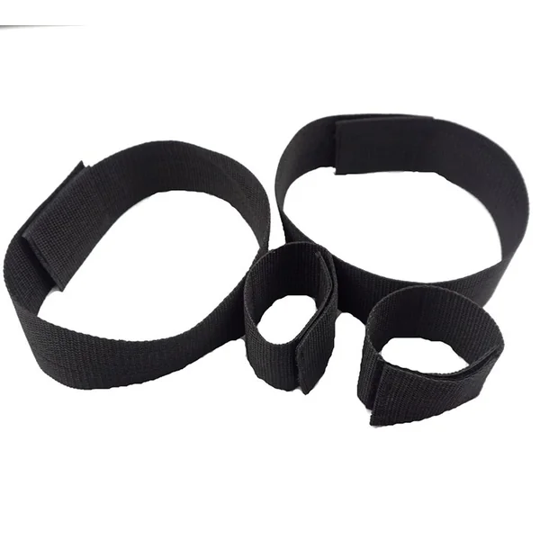 WRIST TO THIGH RESTRAINTS